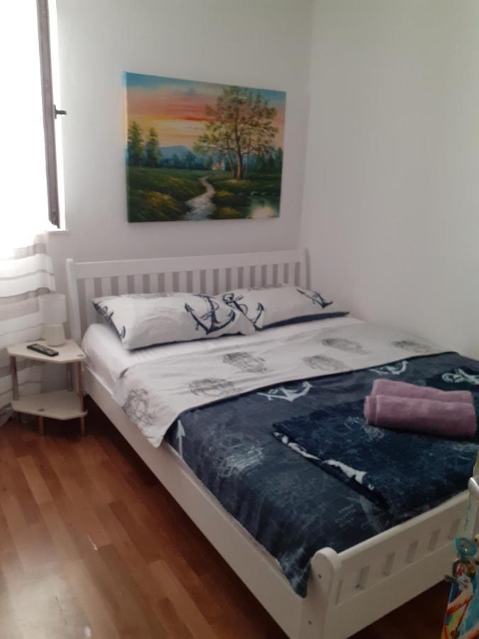 Sea View Apartment Sunrise Poljica & Blue Lagoon Rent A Boat المظهر الخارجي الصورة