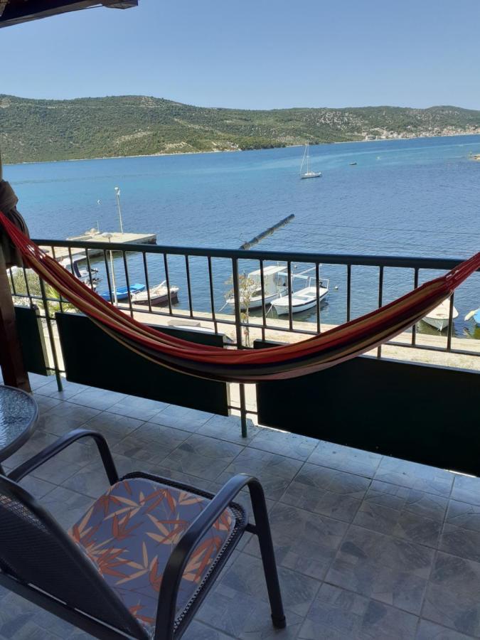 Sea View Apartment Sunrise Poljica & Blue Lagoon Rent A Boat المظهر الخارجي الصورة
