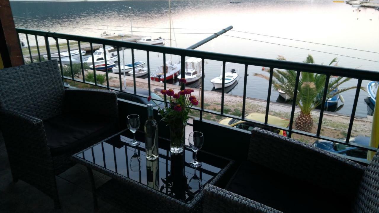 Sea View Apartment Sunrise Poljica & Blue Lagoon Rent A Boat المظهر الخارجي الصورة